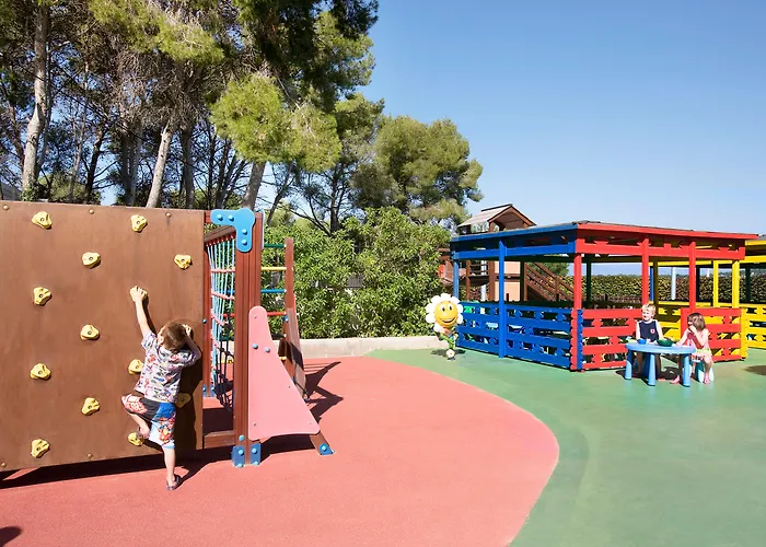 Hotel familiar: H10 Mediterranean Village