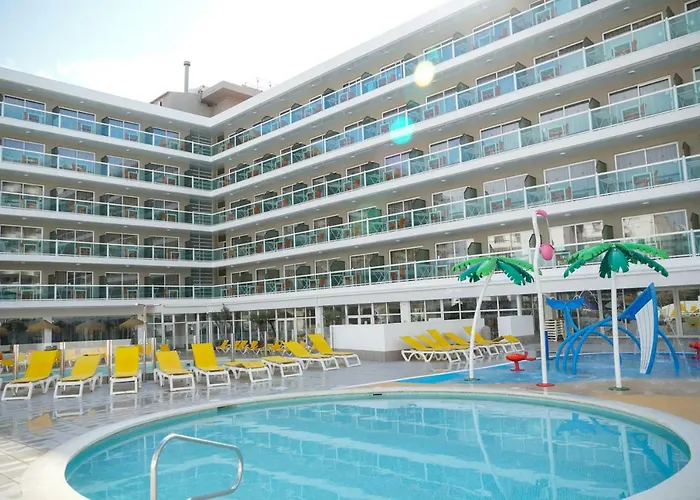 Hotel con piscina: Ohtels Villa Dorada